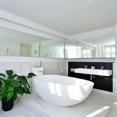 Relaxing Four Bedrooms Amsterdam